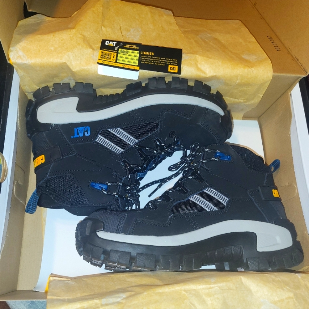 NWT Unisex Caterpillar Composite Toe Work Shoes/ Sneakers